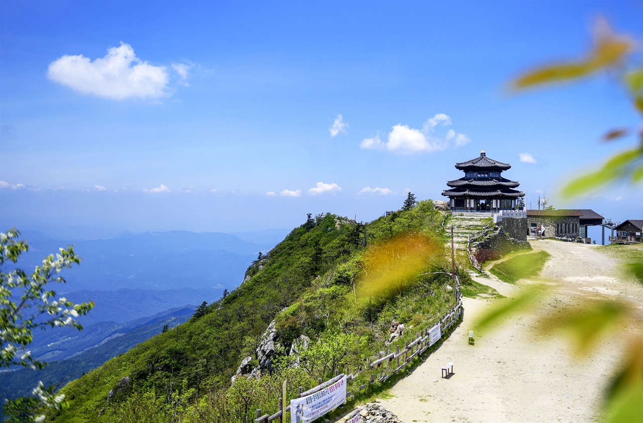 Тогюсан — национальный парк гор на границе Чолла-Пукто и Чолла-Намдо